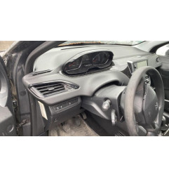 Pare choc arriere PEUGEOT 208 1