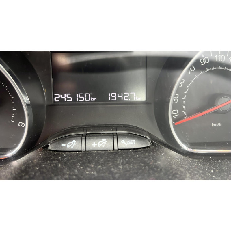 Pare choc arriere PEUGEOT 208 1 Photo n°11