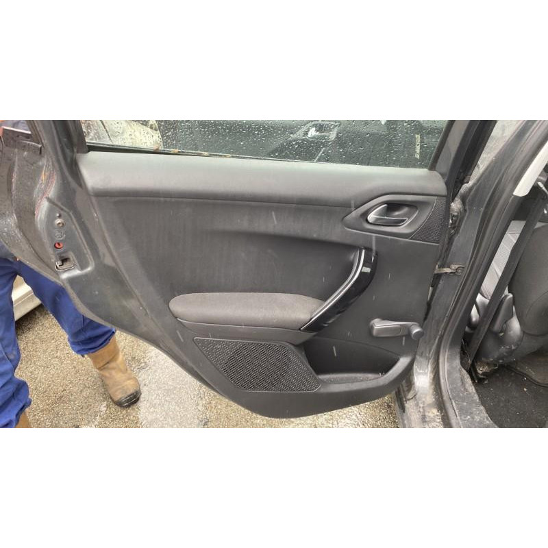 Pare choc arriere PEUGEOT 208 1 Photo n°13