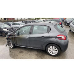 Pare choc arriere PEUGEOT 208 1