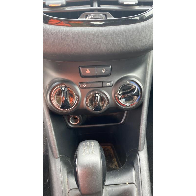 Pare choc arriere PEUGEOT 208 1 Photo n°12