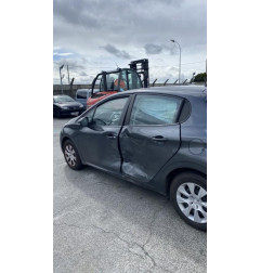 Pare choc arriere PEUGEOT 208 1