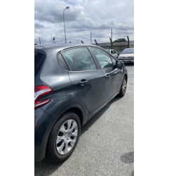 Pare choc arriere PEUGEOT 208 1