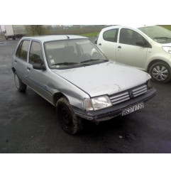 Etrier avant gauche (freinage) PEUGEOT 205