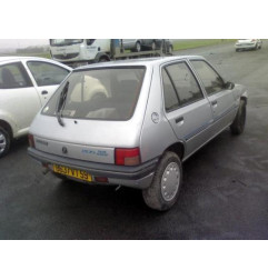 Etrier avant gauche (freinage) PEUGEOT 205