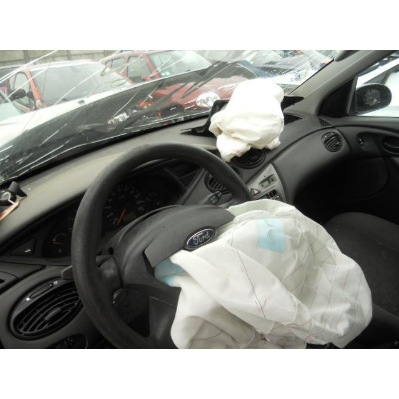Etrier avant gauche (freinage) FORD FOCUS 1 Photo n°8