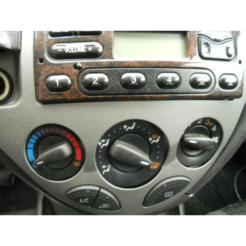 Etrier avant gauche (freinage) FORD FOCUS 1 Photo n°9
