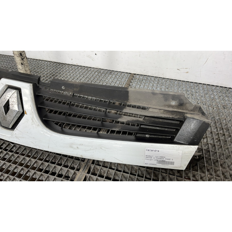 Calandre RENAULT MASTER 2 Photo n°3