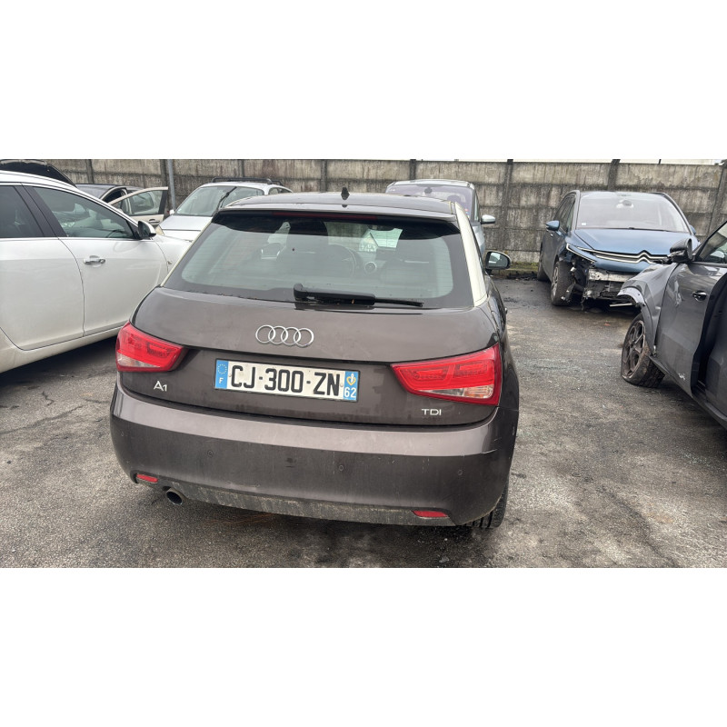 Bouton de warning AUDI A1 1 Photo n°10