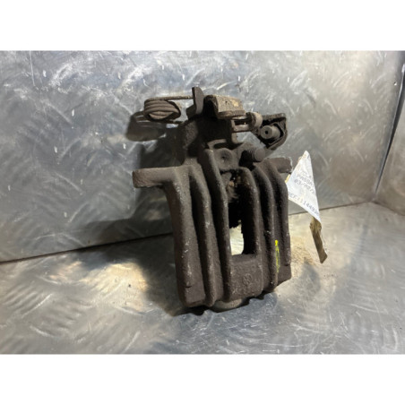 Etrier arriere droit (freinage) VOLKSWAGEN PASSAT 4
