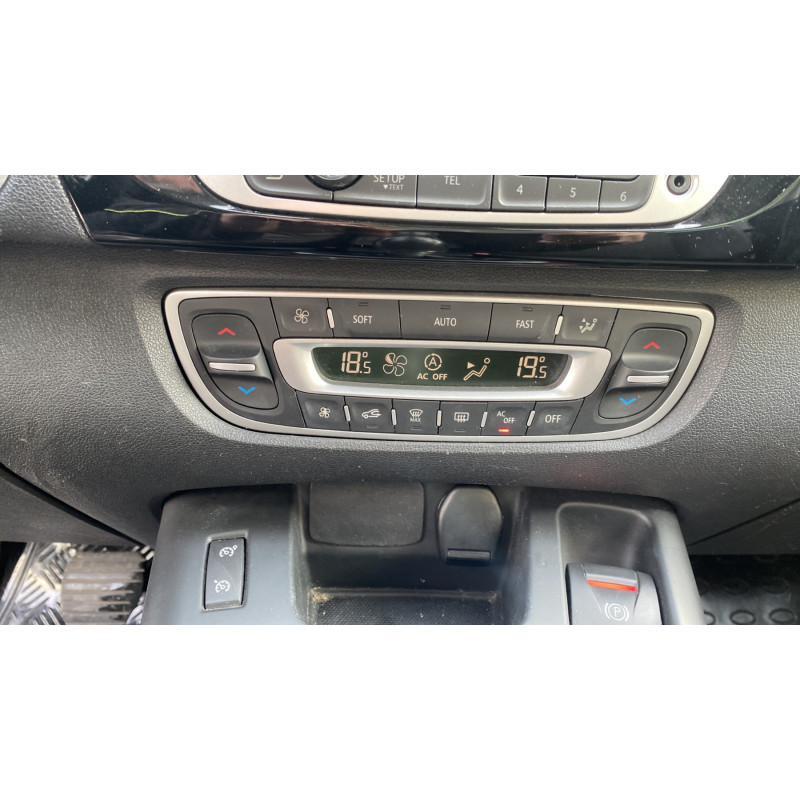 Vitre arriere gauche RENAULT SCENIC 3 Photo n°9