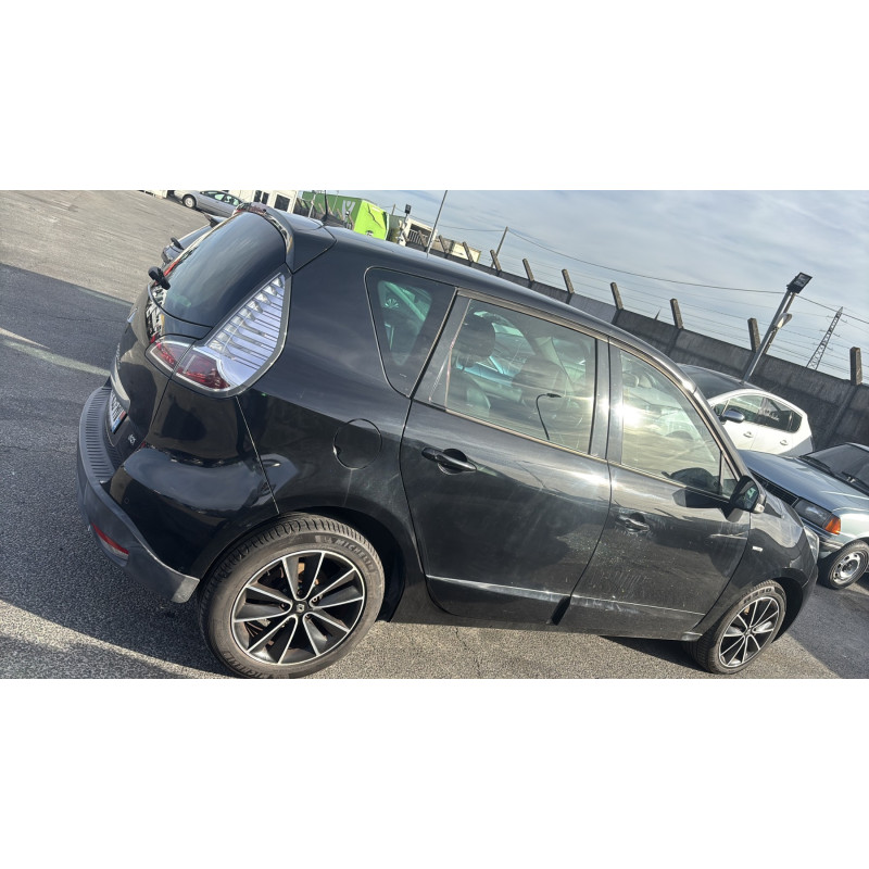Vitre arriere gauche RENAULT SCENIC 3 Photo n°19