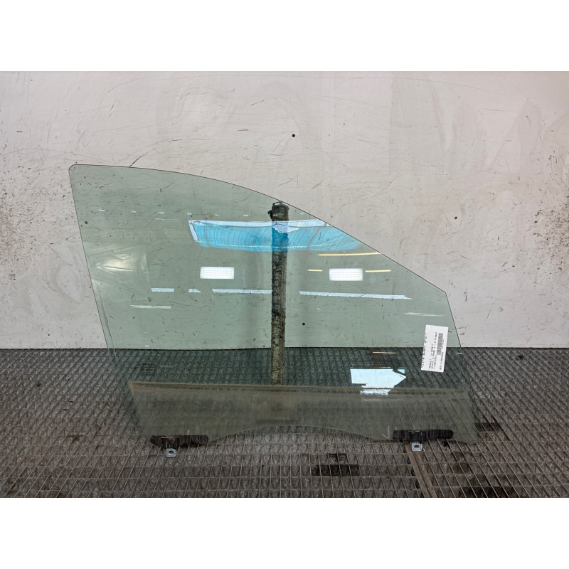 Vitre avant droit RENAULT SCENIC 3 Photo n°1