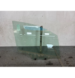 Vitre avant droit PEUGEOT 208 1