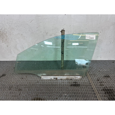 Vitre avant gauche OPEL ASTRA H