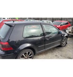 Malle/Hayon arriere VOLKSWAGEN GOLF 4