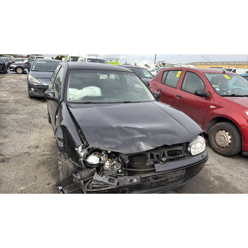 Malle/Hayon arriere VOLKSWAGEN GOLF 4 Photo n°12