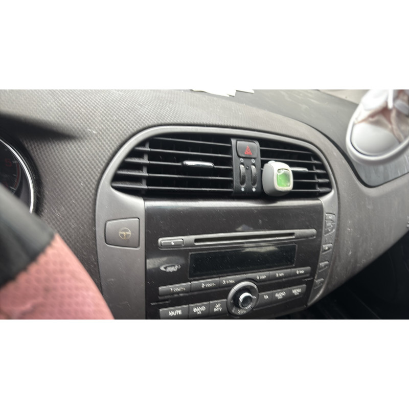 Vitre arriere gauche FIAT BRAVO 2 Photo n°20