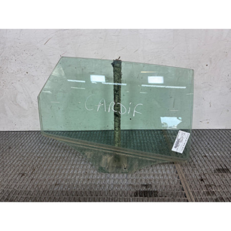 Vitre arriere droit AUDI A4 3 Photo n°1