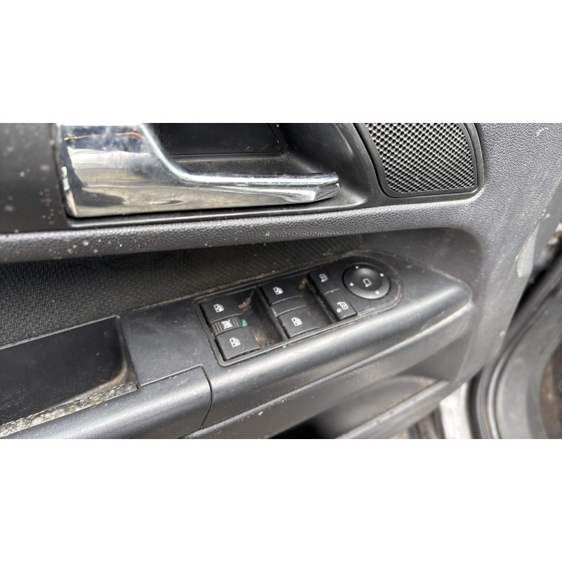 Leve vitre electrique arriere gauche OPEL ZAFIRA B Photo n°16