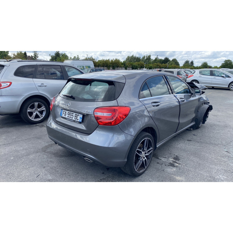 Cremaillere assistee MERCEDES CLASSE A 176 Photo n°9