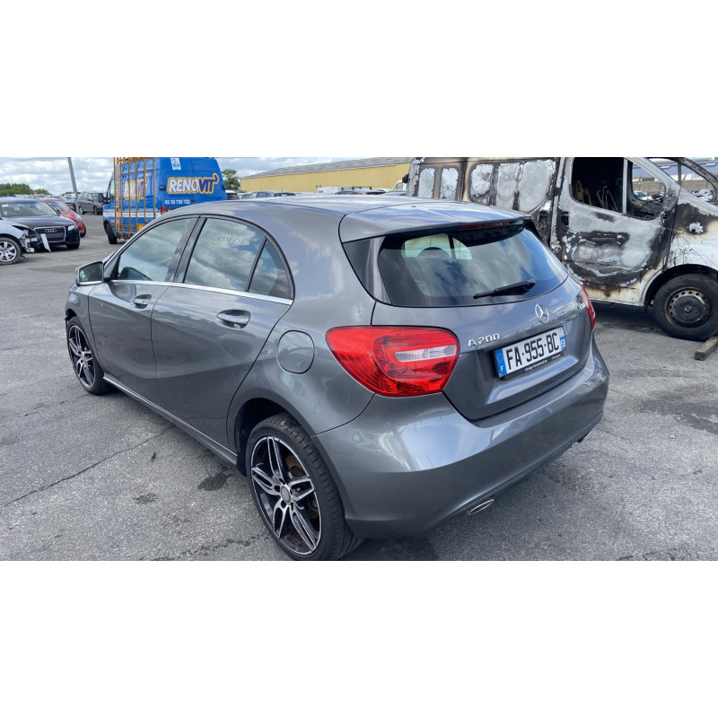 Cremaillere assistee MERCEDES CLASSE A 176 Photo n°10