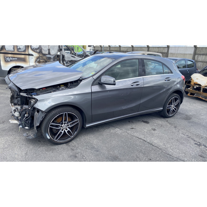 Cremaillere assistee MERCEDES CLASSE A 176 Photo n°13