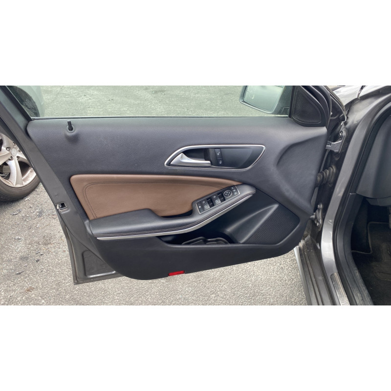 Cremaillere assistee MERCEDES CLASSE A 176 Photo n°15