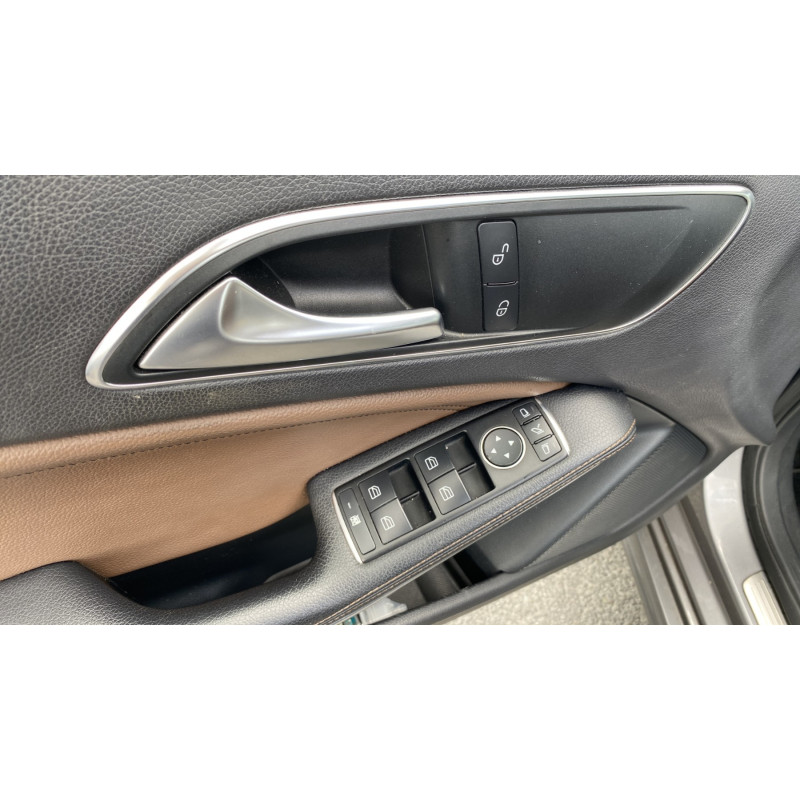 Cremaillere assistee MERCEDES CLASSE A 176 Photo n°16