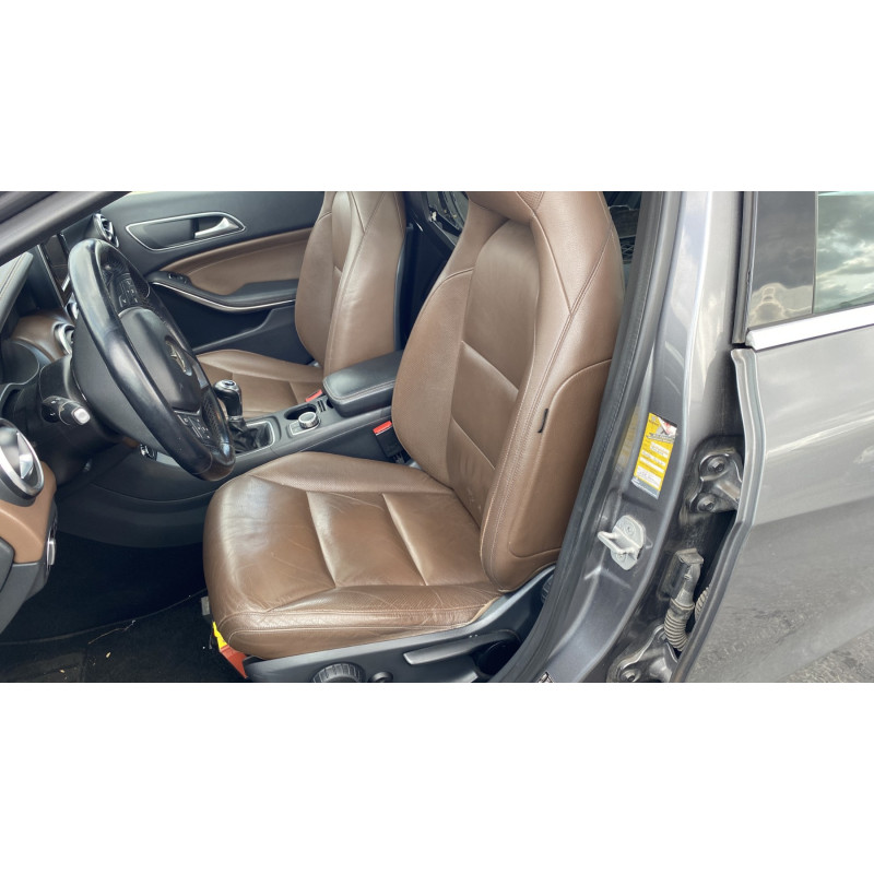 Cremaillere assistee MERCEDES CLASSE A 176 Photo n°17