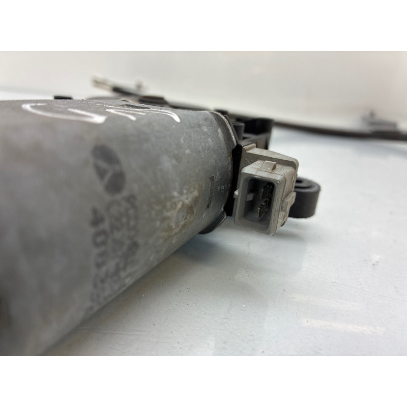 Leve vitre electrique avant droit PEUGEOT 306 Photo n°4
