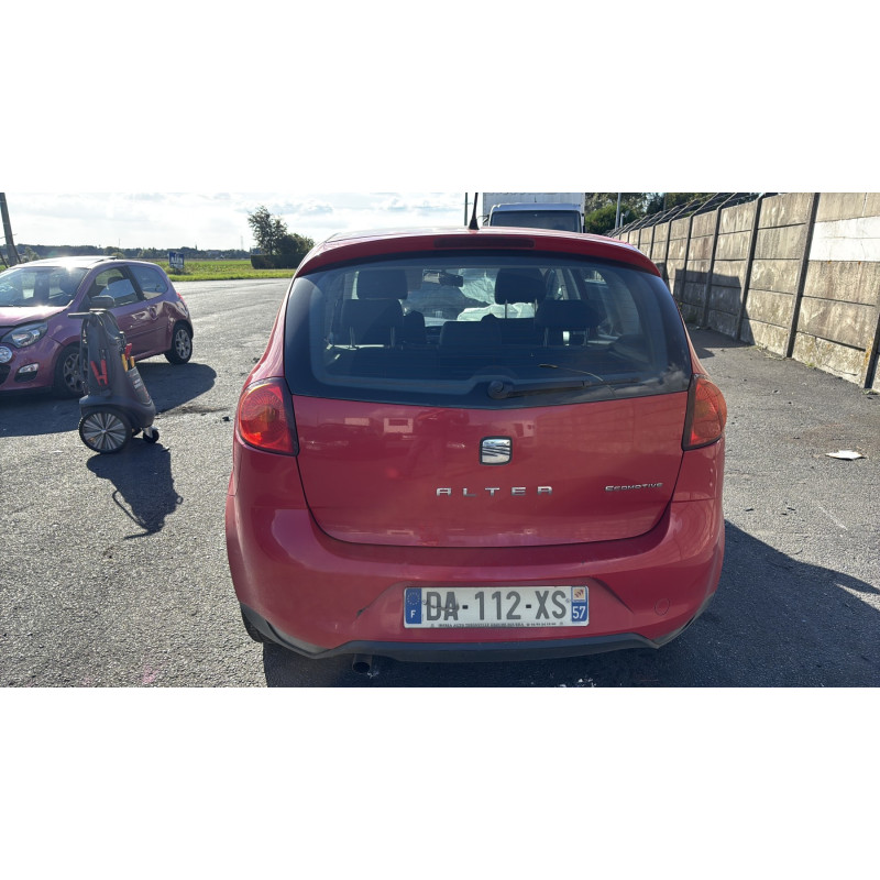 Trappe d'essence SEAT ALTEA Photo n°8
