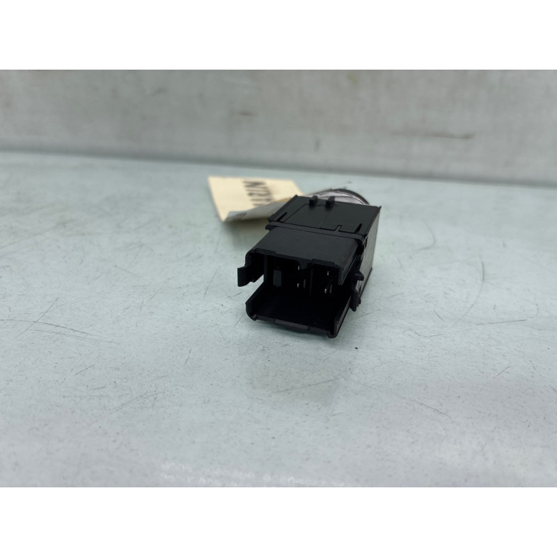 Bouton de warning SEAT ALTEA Photo n°2
