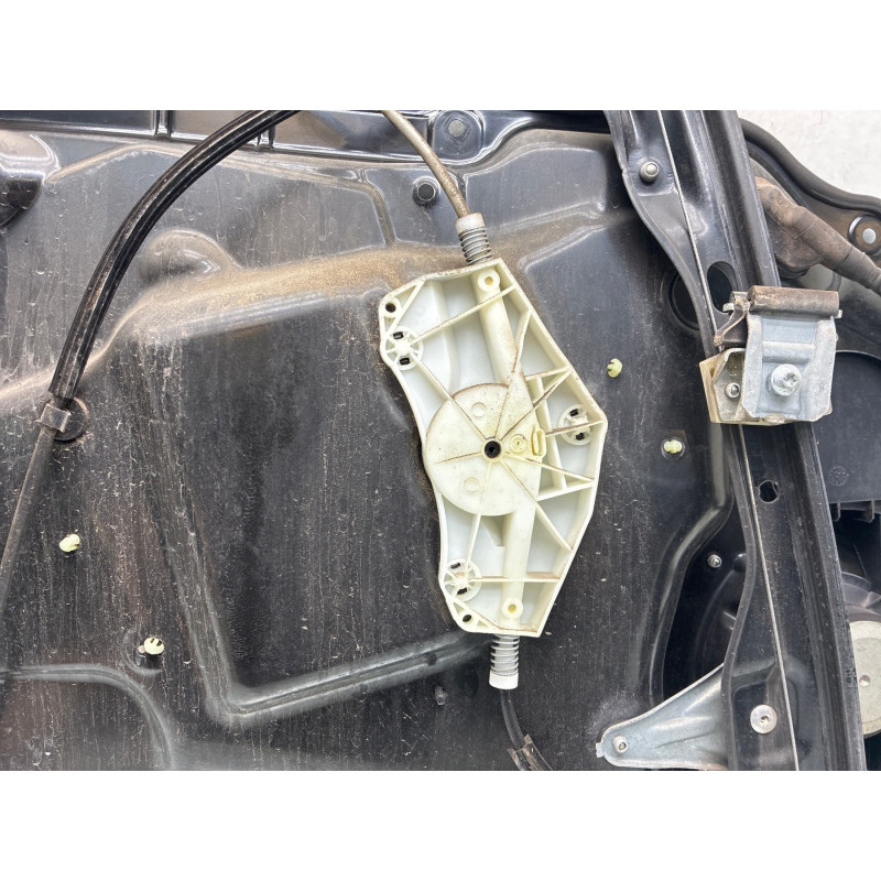 Leve vitre electrique avant droit VOLKSWAGEN PASSAT 6 Photo n°5