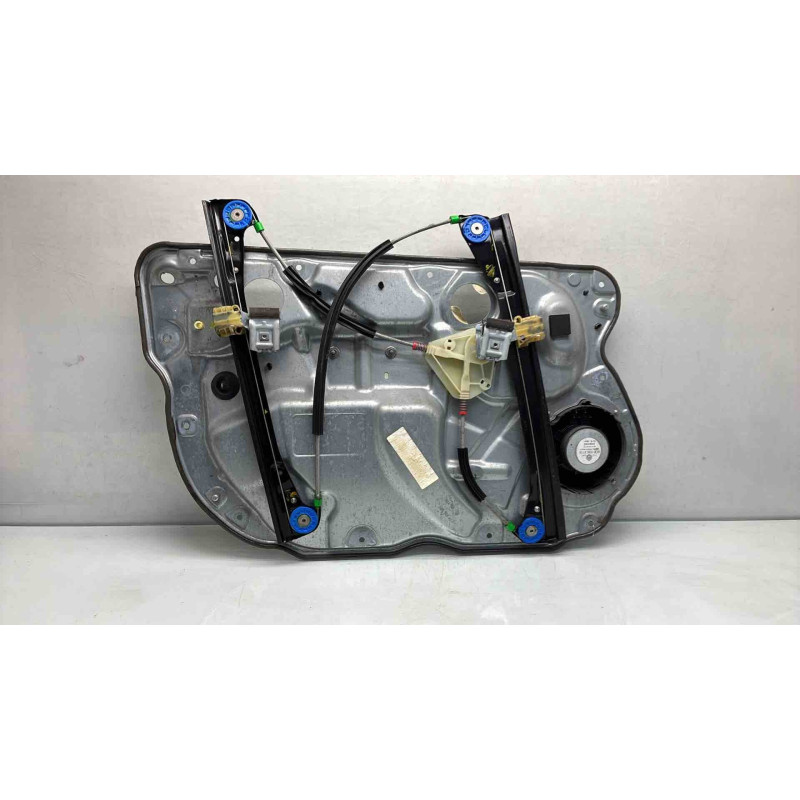Leve vitre electrique avant droit VOLKSWAGEN POLO 4 Photo n°2