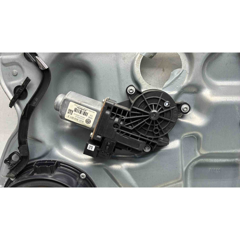 Leve vitre electrique avant droit VOLKSWAGEN POLO 4 Photo n°6
