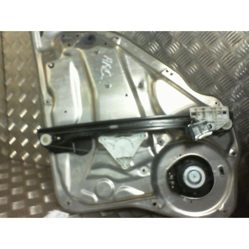 Leve vitre electrique arriere gauche MERCEDES CLASSE C 204 Photo n°1