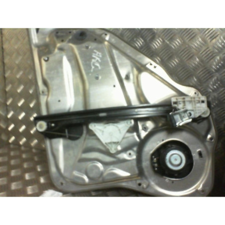 Leve vitre electrique arriere gauche MERCEDES CLASSE C 204 Photo n°1
