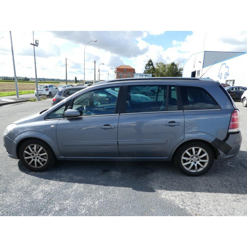 Capot OPEL ZAFIRA B Photo n°15