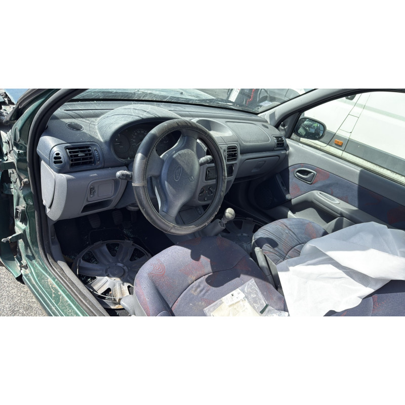 Cremaillere assistee RENAULT CLIO 2 Photo n°13