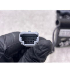 Attache ceinture arriere gauche RENAULT CLIO 4