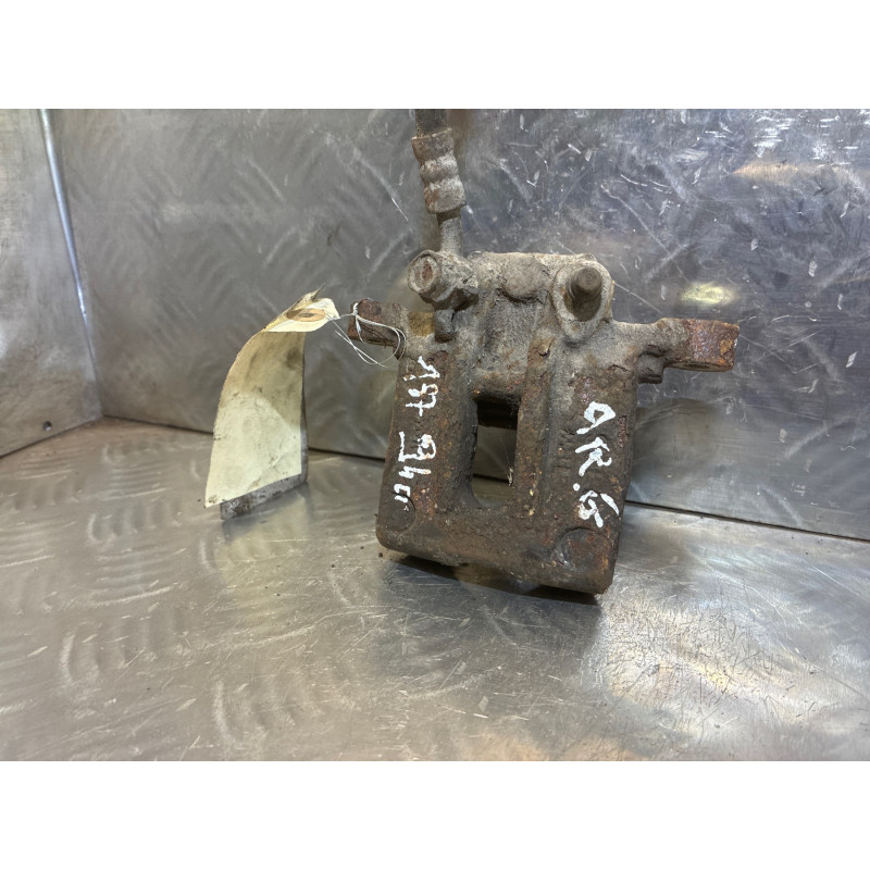 Etrier arriere gauche (freinage) TOYOTA COROLLA 10 Photo n°3