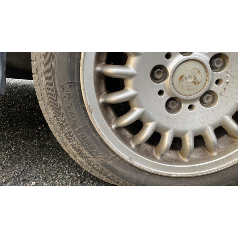 Jante BMW SERIE 3 E36 Photo n°5