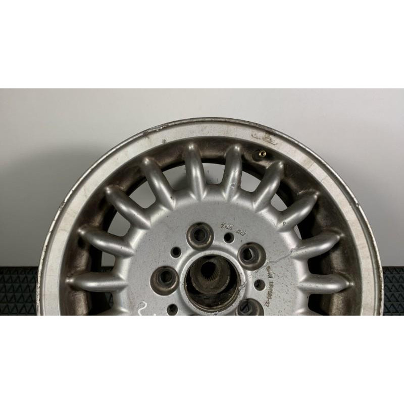 Jante BMW SERIE 3 E36 Photo n°3