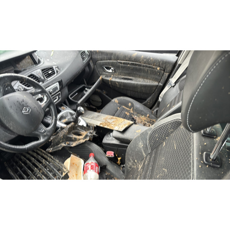 Feu de recul droit RENAULT GRAND SCENIC 3 Photo n°20