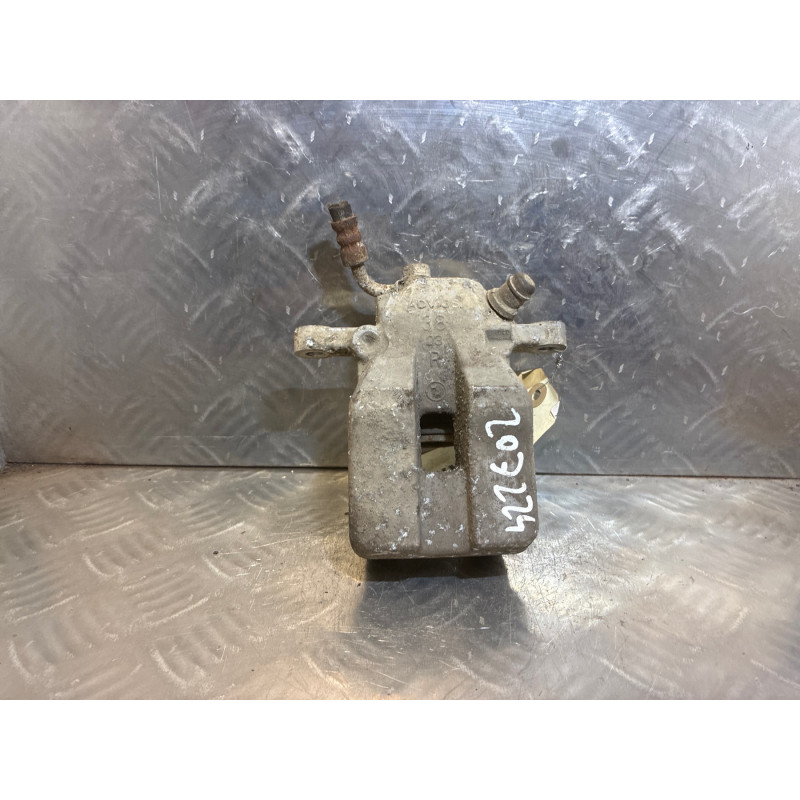 Etrier arriere droit (freinage) TOYOTA RAV4 3 Photo n°3