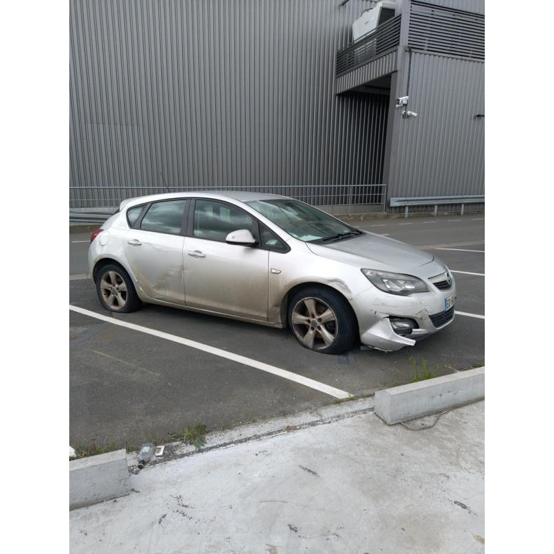 Feu arriere secondaire droit (feux) OPEL ASTRA J Photo n°5
