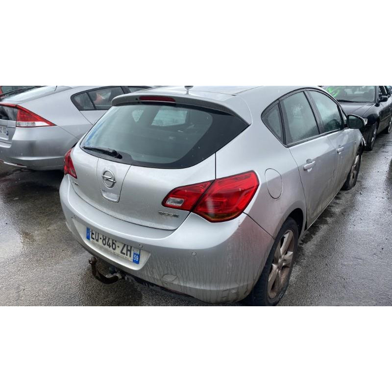 Feu arriere secondaire droit (feux) OPEL ASTRA J Photo n°8