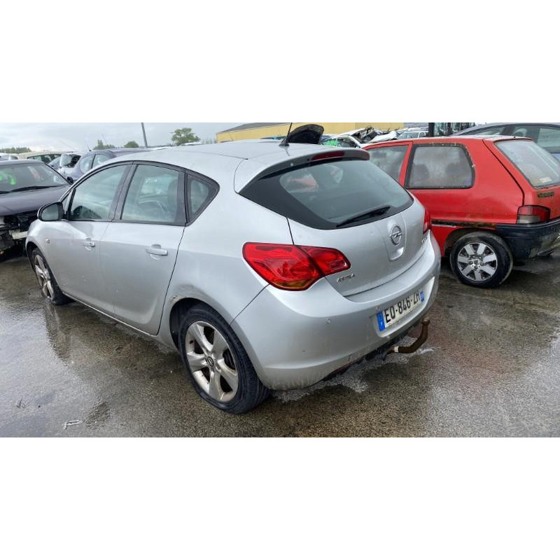 Feu arriere secondaire droit (feux) OPEL ASTRA J Photo n°15