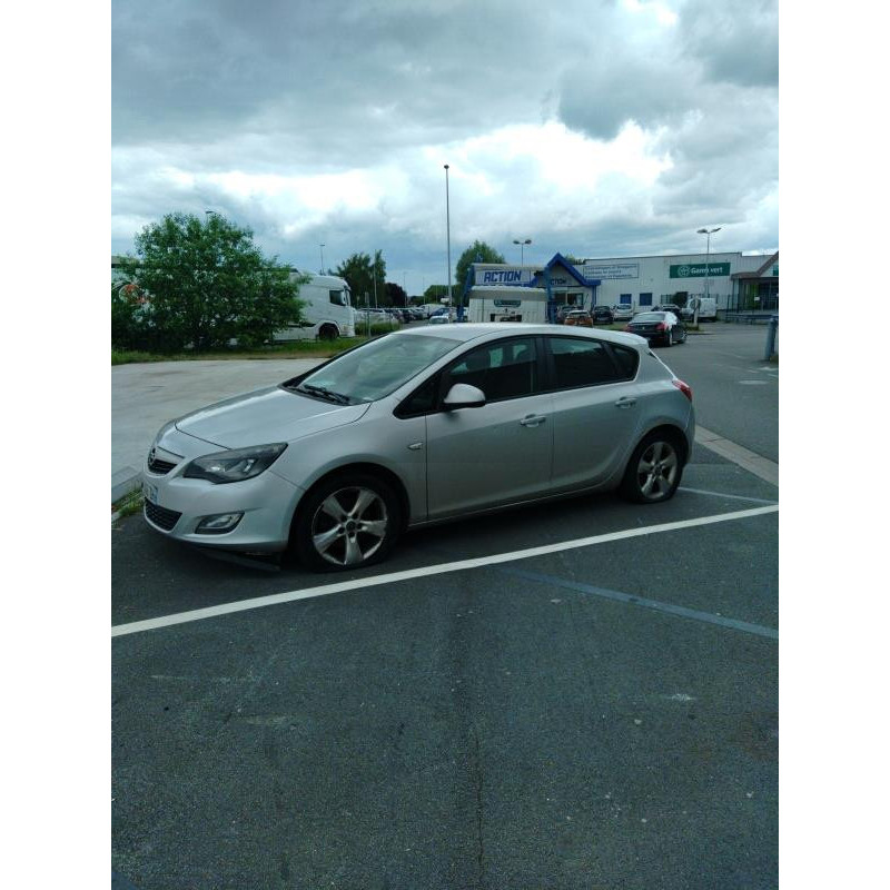 Feu arriere secondaire droit (feux) OPEL ASTRA J Photo n°18